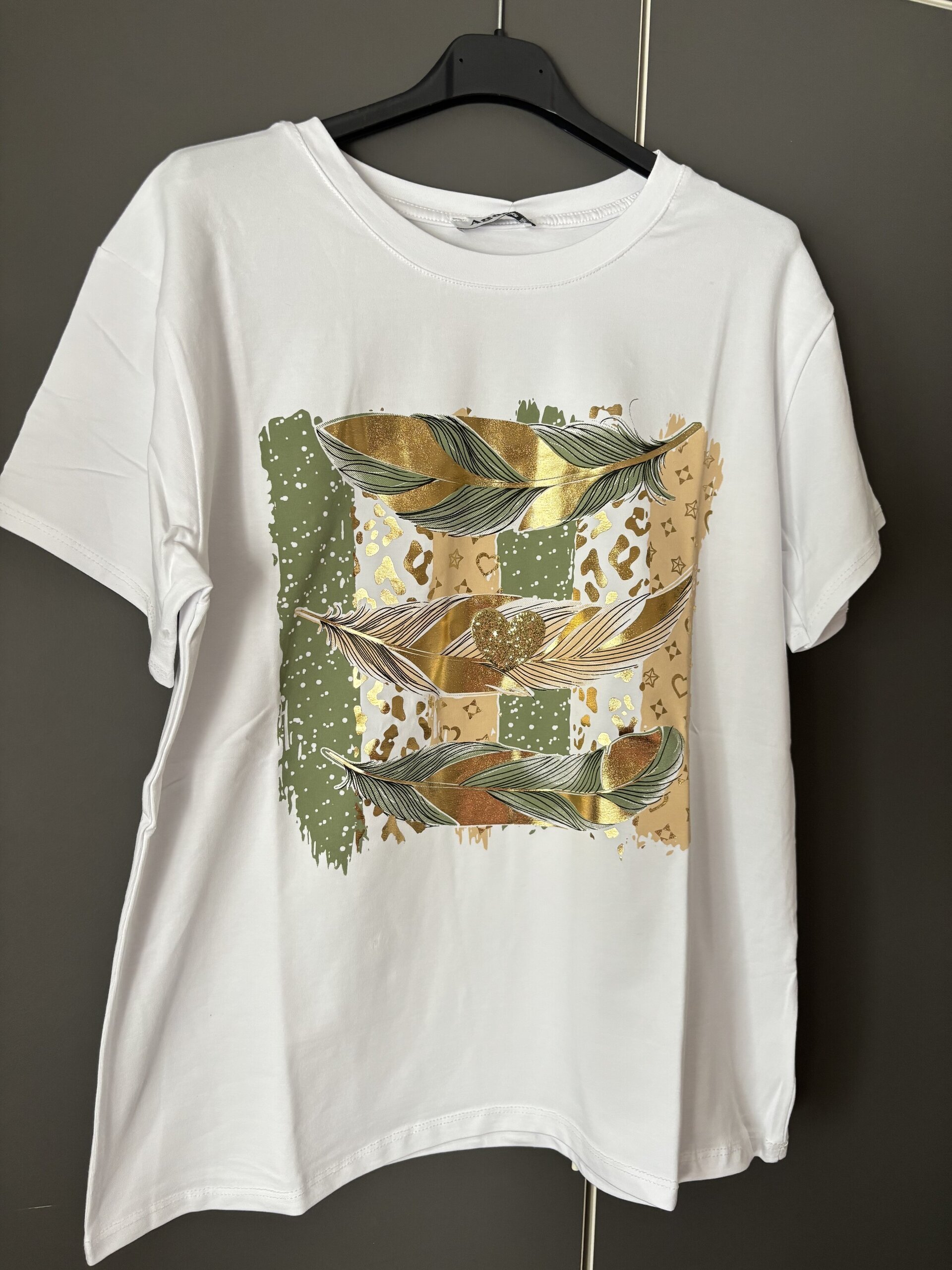 Camiseta hojas verdes - 1